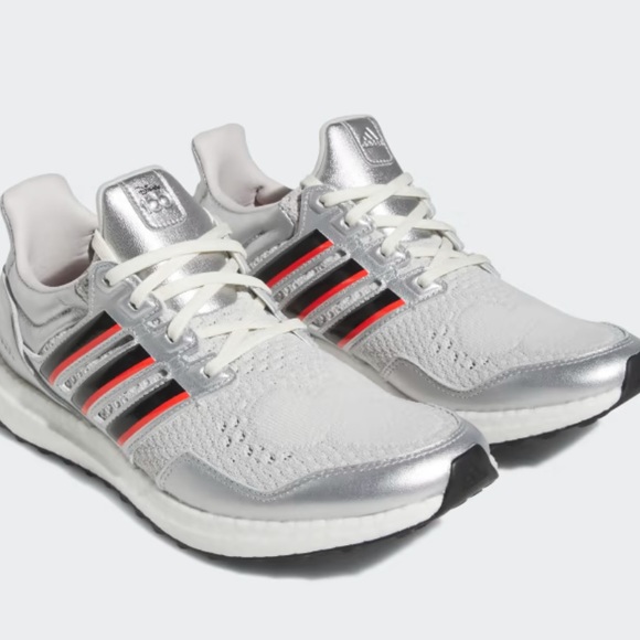 ★アディダス★Ultraboost DNA X Disney★White/White/Blue adidas UltraBoost DNA x Disney Goofy Pack White Black FV6049